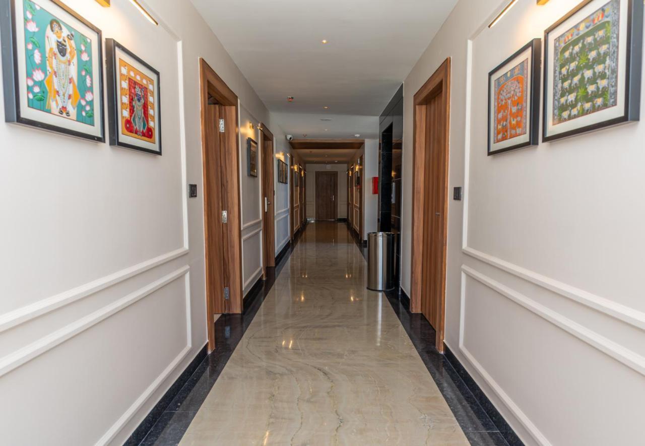 Raghunandan Palace - A Premier Boutique Stay, City Center & 500 Meters From City Railway Station أُودايبور المظهر الخارجي الصورة