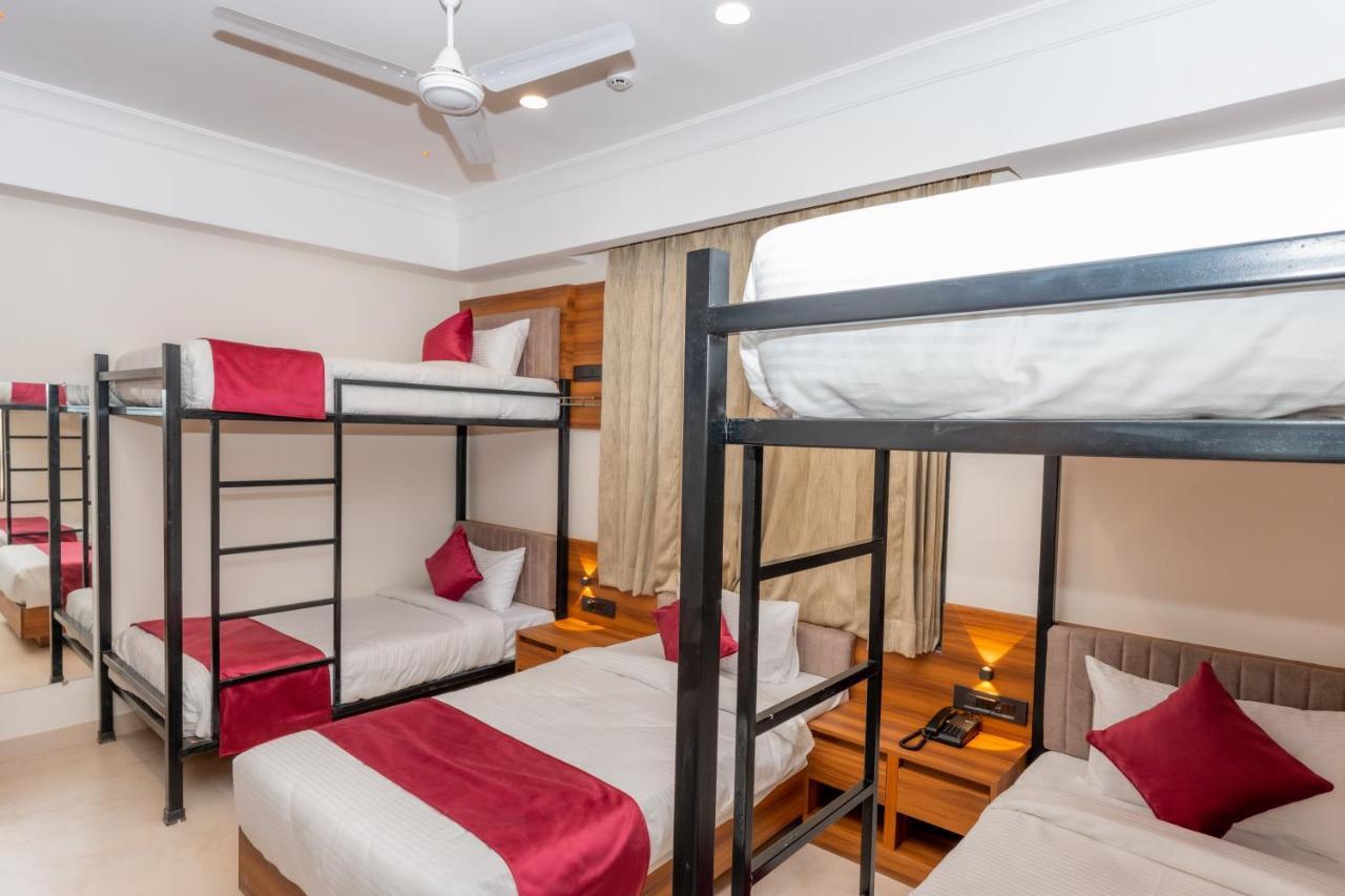 Raghunandan Palace - A Premier Boutique Stay, City Center & 500 Meters From City Railway Station أُودايبور المظهر الخارجي الصورة