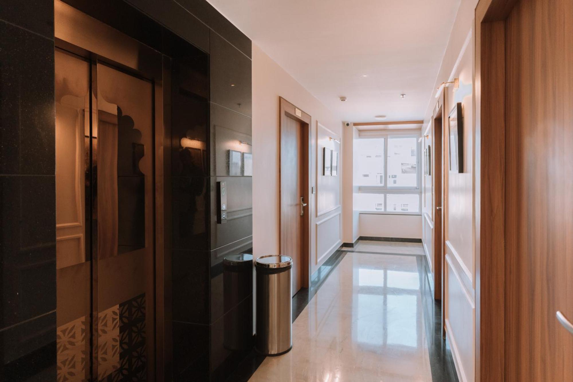 Raghunandan Palace - A Premier Boutique Stay, City Center & 500 Meters From City Railway Station أُودايبور المظهر الخارجي الصورة